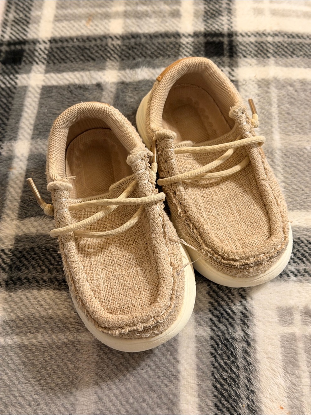 Kids Casual Slip-On Sneakers in Beige